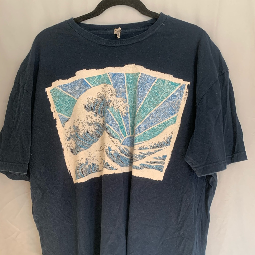 Wave shirt